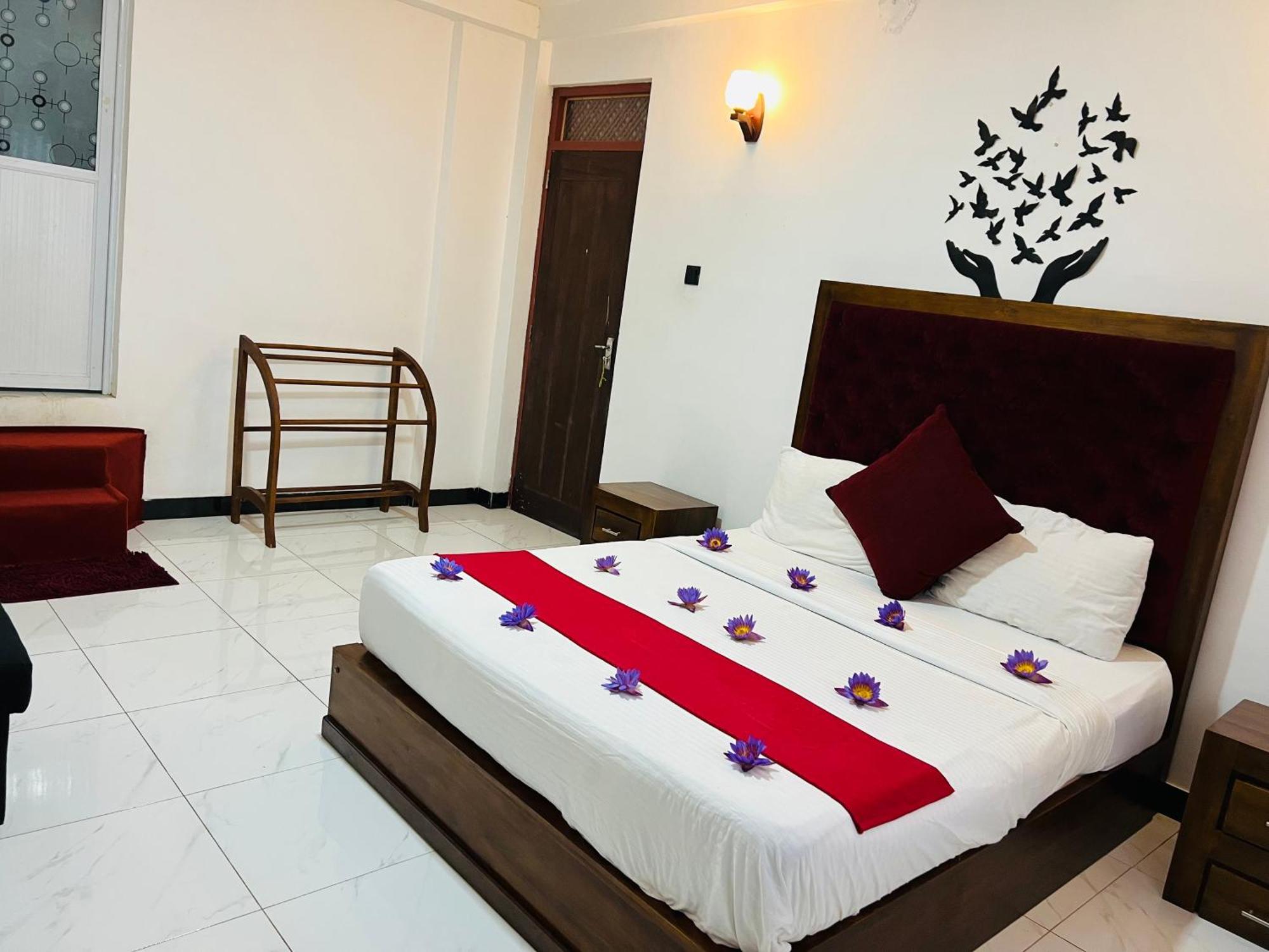 Hotel Heaven Breeze Kandy Exterior foto
